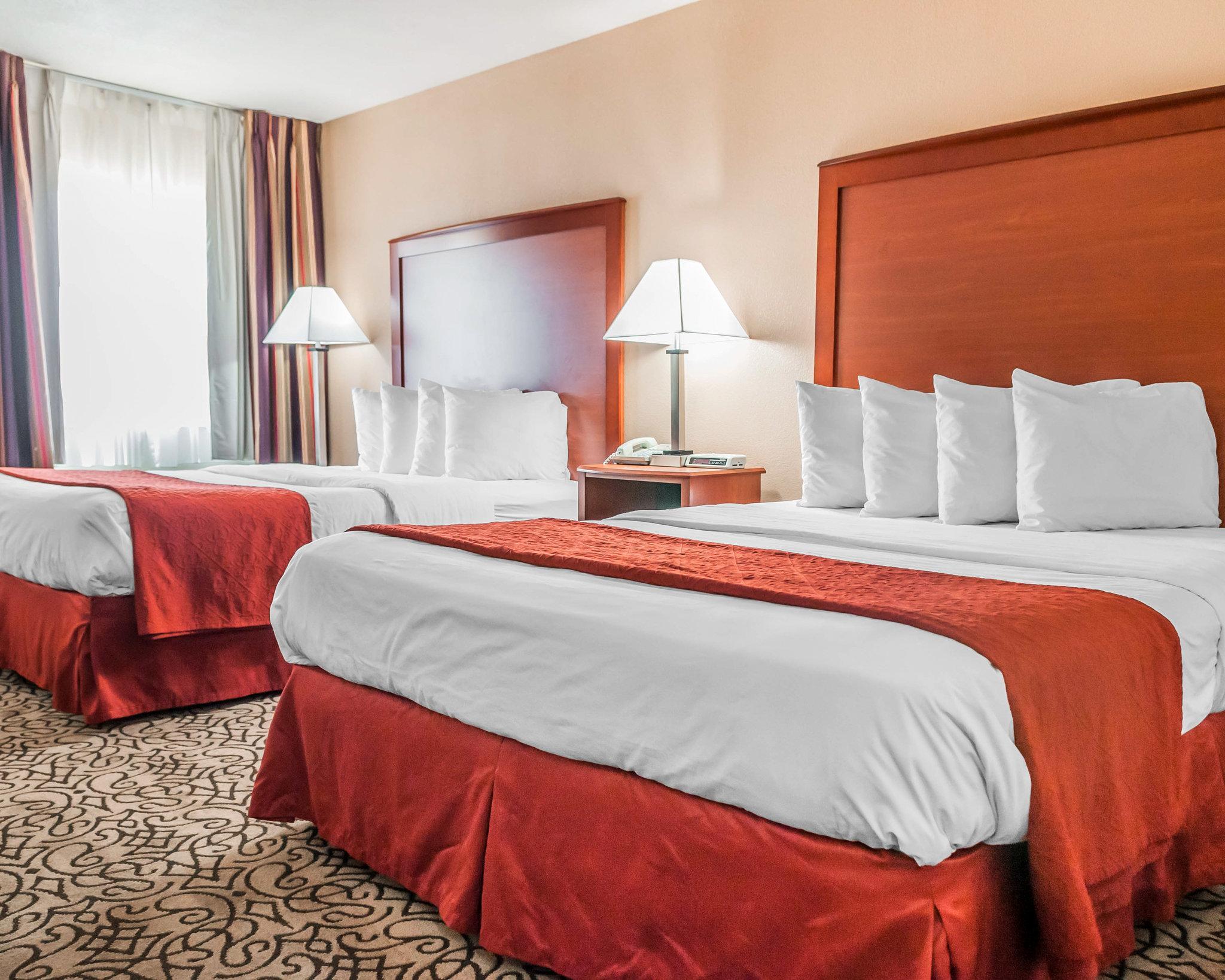 Comfort Inn & Suites プエブロ エクステリア 写真