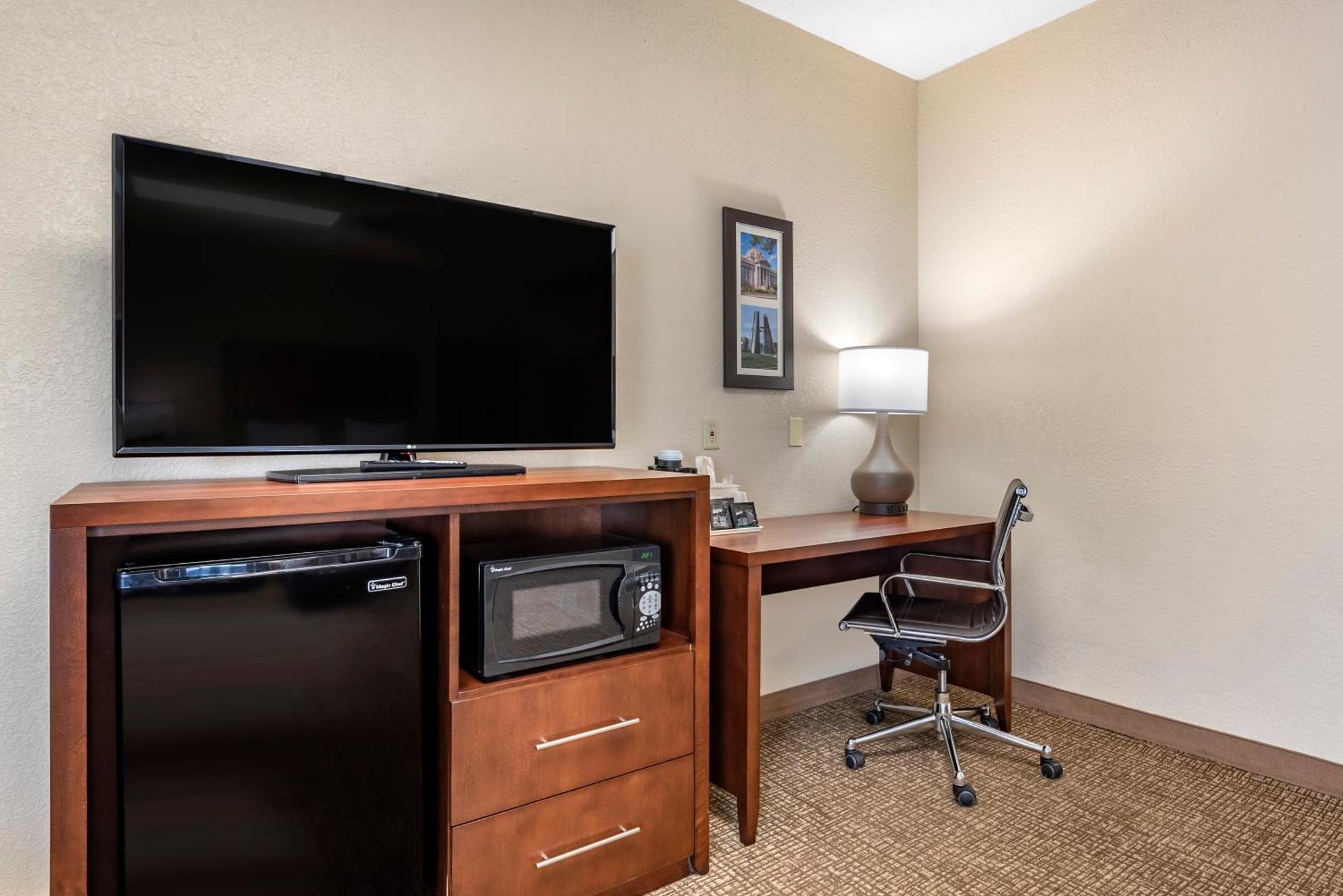 Comfort Inn & Suites プエブロ エクステリア 写真