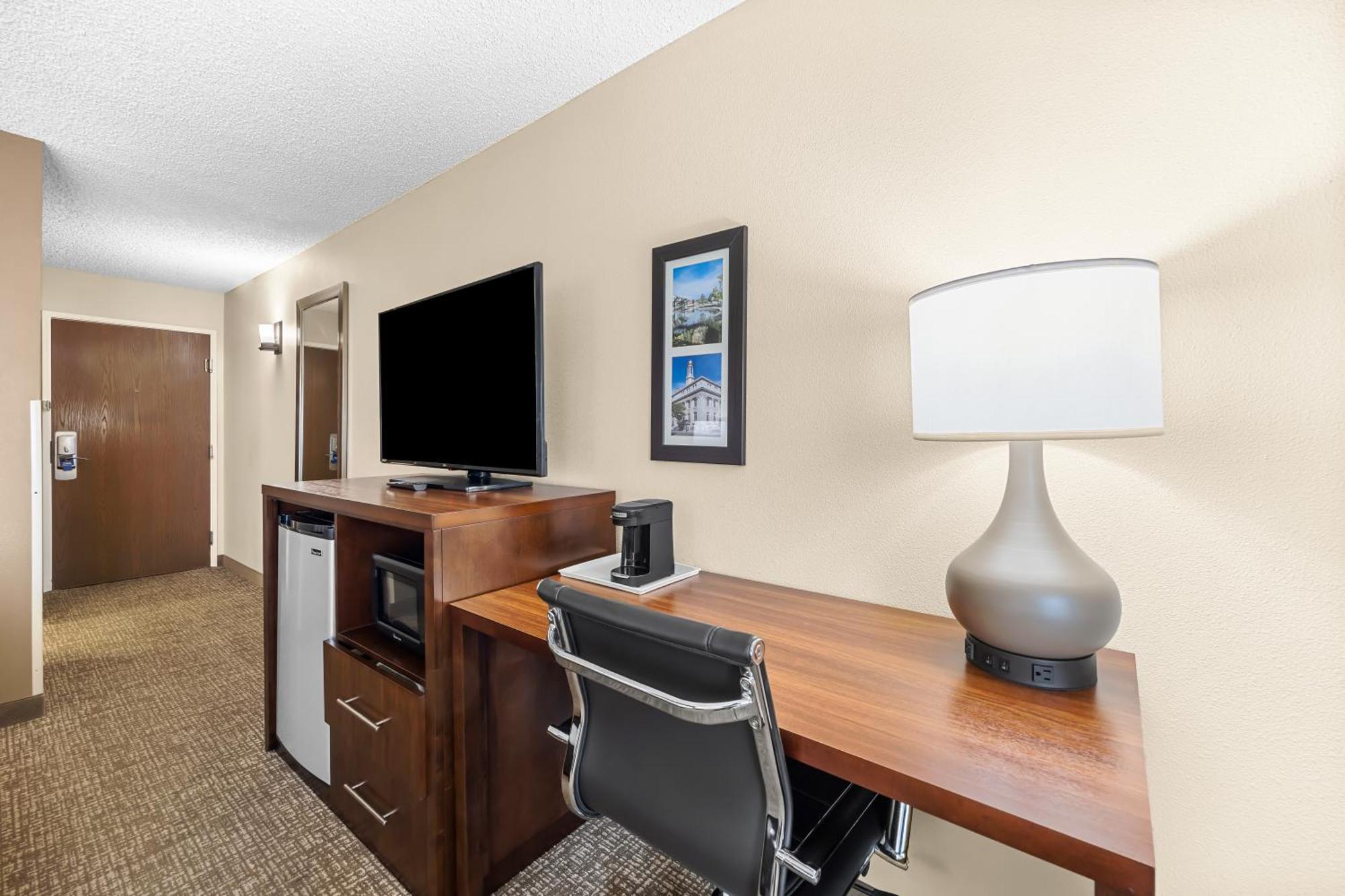 Comfort Inn & Suites プエブロ エクステリア 写真